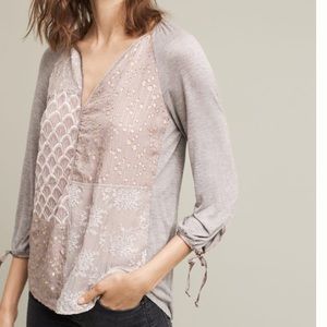 Anthropologie Juliet blouse in gray and gold