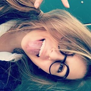 Meet your Posher, Annabella