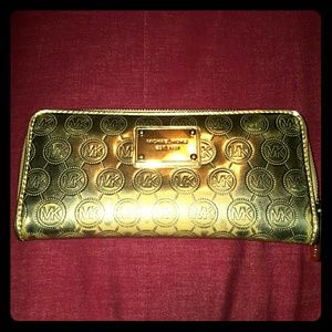 Michael Kors wallet