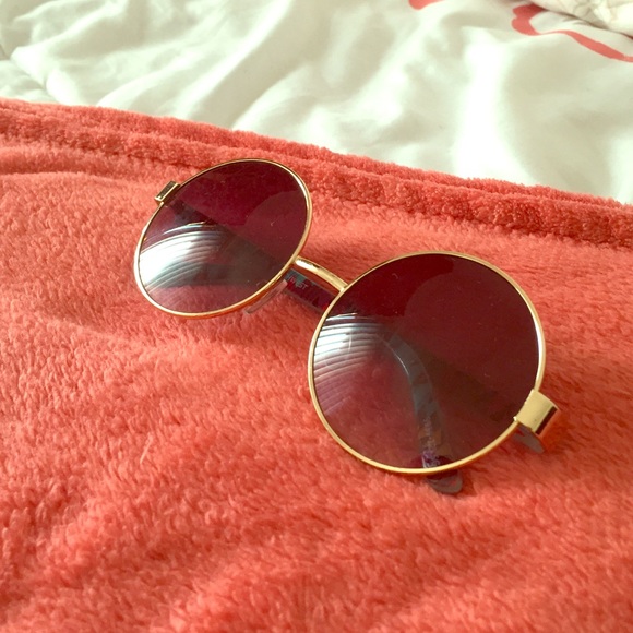 Circle sunglasses