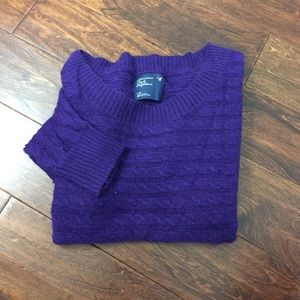 American eagle sweater