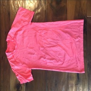 Lululemon T-Shirt