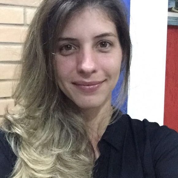 Meet your Posher, Carla sena