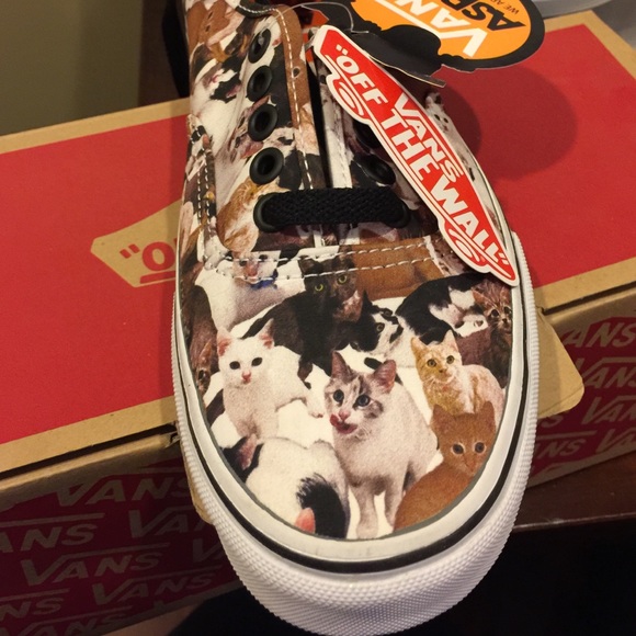 Kitten Vans NWT
