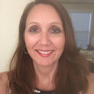 Meet your Posher, Beth