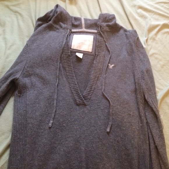 Hooded sweater