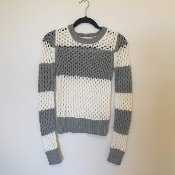 Super cute and casual sweater.