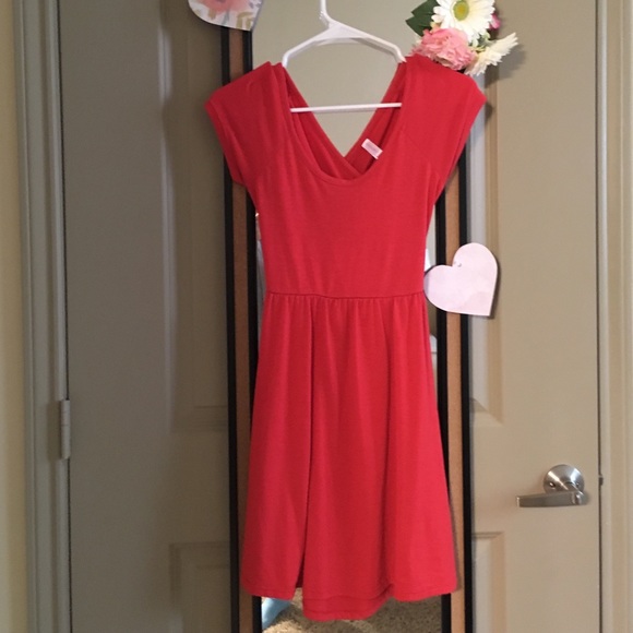 Red Dress - Picture 2 of 3