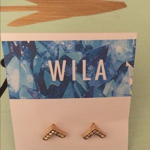 New! Stylish and sweet arrow earrings!