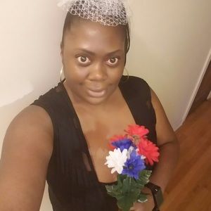 Meet your Posher, Latonia