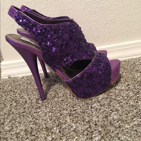 Steve Madden purple sequin pumps!