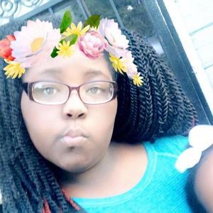 Meet your Posher, Kayonia