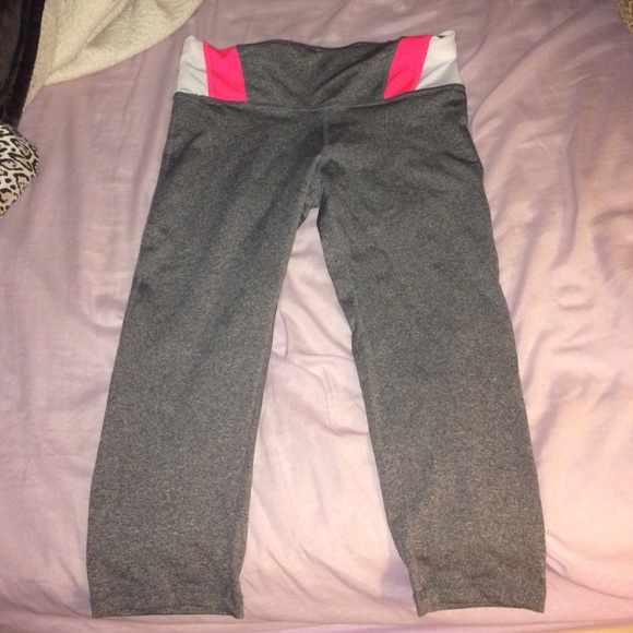 High waisted Cropped Leggings