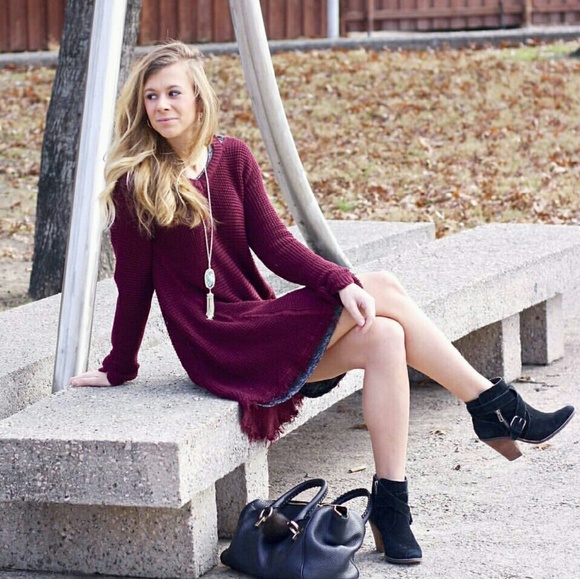 Gorgeous Burgundy Cold Shoulder Sweater - Picture 2 of 4