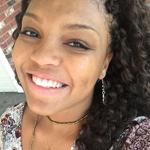 Meet your Posher, Yaminah