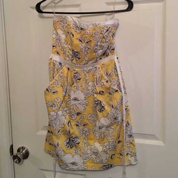 Floral dress with pockets