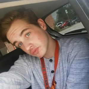 Meet your Posher, Hunter