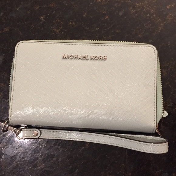 Used Michael Kors Cell Phone Wallet Clutch