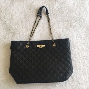 DKNY purse! 👛