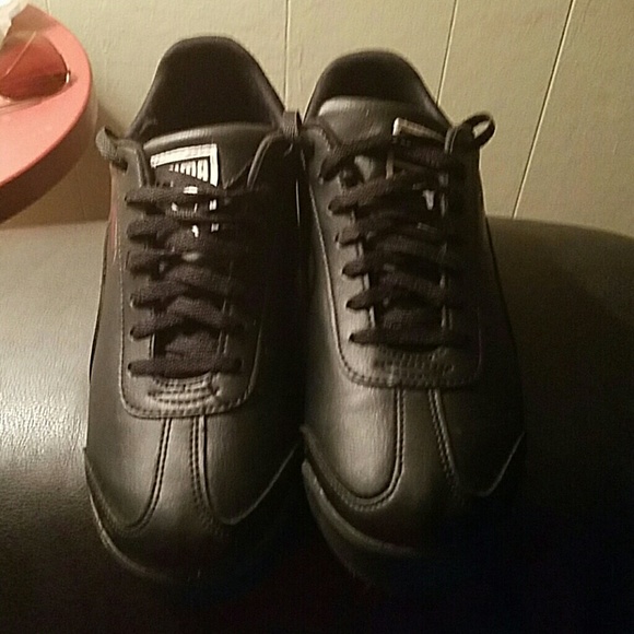 Puma - Picture 4 of 4