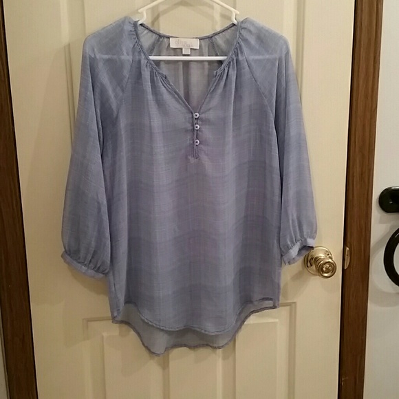 Olive and Oak Sheer Tunic Style Shirt - Picture 1 of 3