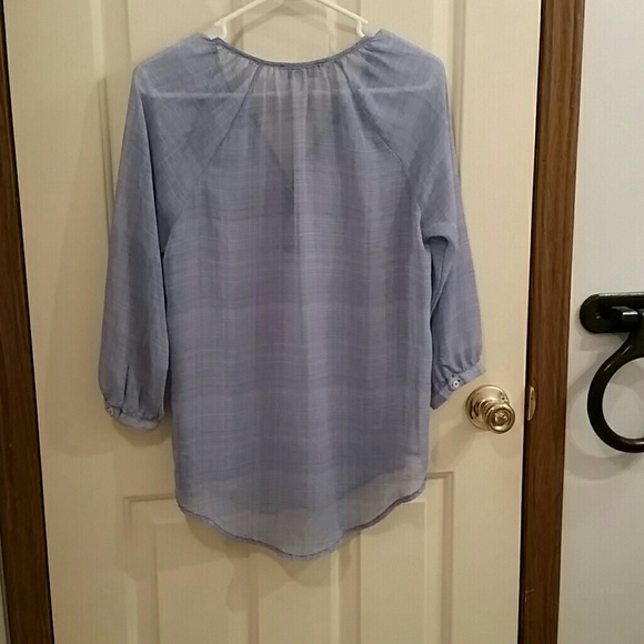 Olive and Oak Sheer Tunic Style Shirt - Picture 2 of 3