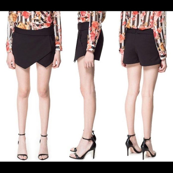 Zara Basic Asymmetrical Black Skort