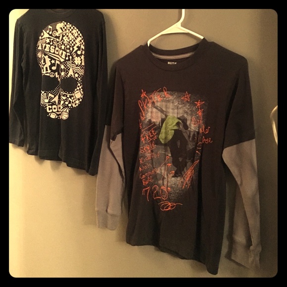 🏄🏻2, boys size 10/12 longsleeve skater shirts.