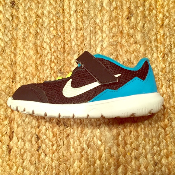 NIKE FLEX EXPERIENCE Toddler Boy Size 9c