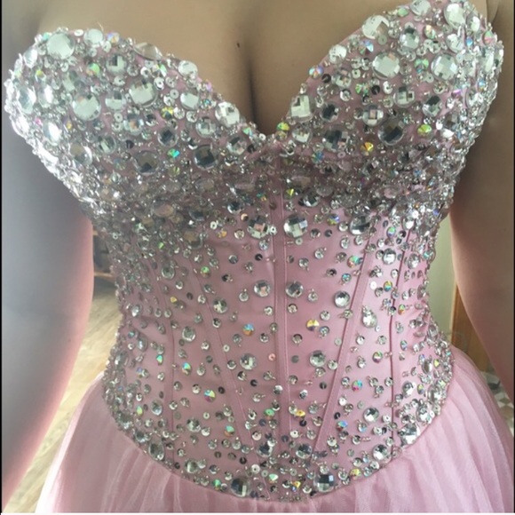 Prom dress - Picture 4 of 4