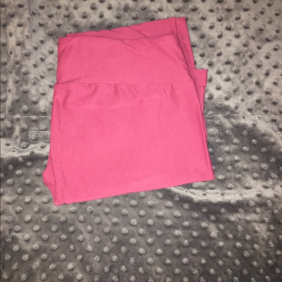 NWT Lularoe TC leggings Dark Pink