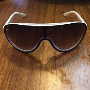 Women's Gucci sunglasses