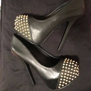 Steve Madden Studded Bolddd Heels