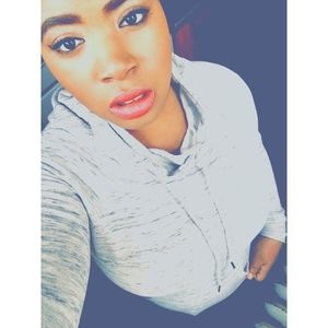 Meet your Posher, Shirlena