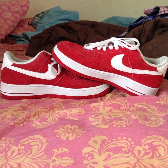 BUY NOW  Red and white nike sneaks 😊