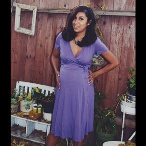 Beautiful purple gap dress! 💜