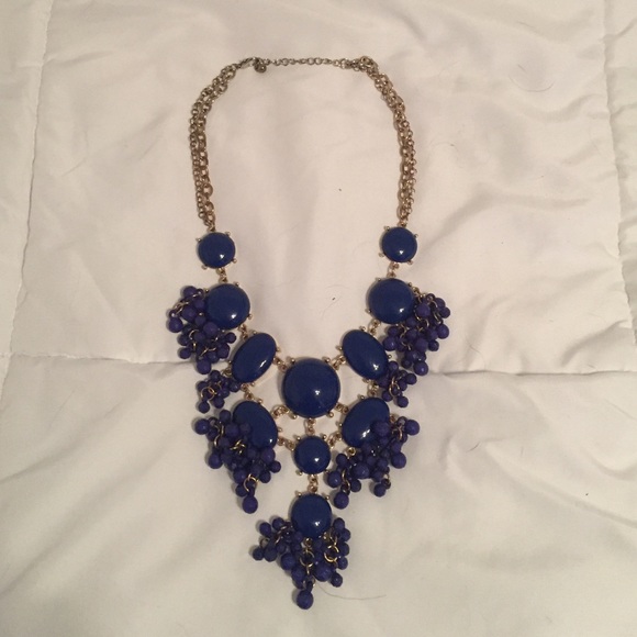 Royal blue chunky necklace!