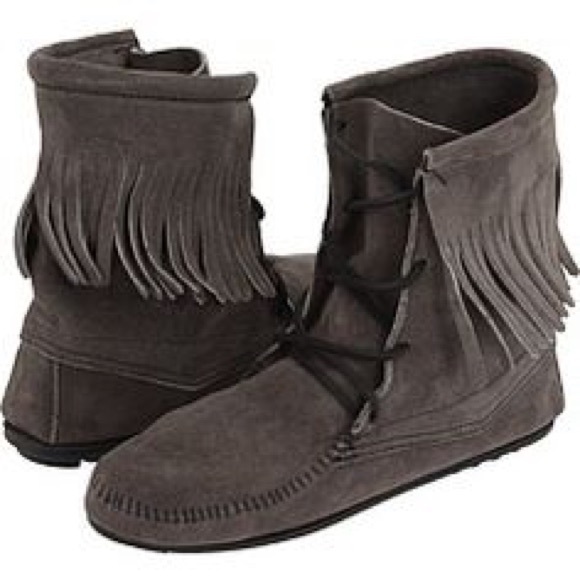 Minnetonka Tramper Moccasins