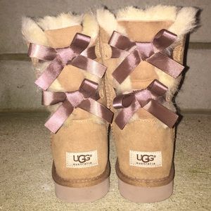 Bailey Bow Uggs! New