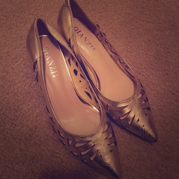 Gold low heel shoes