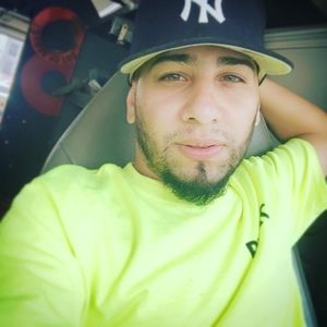 Meet your Posher, Javier