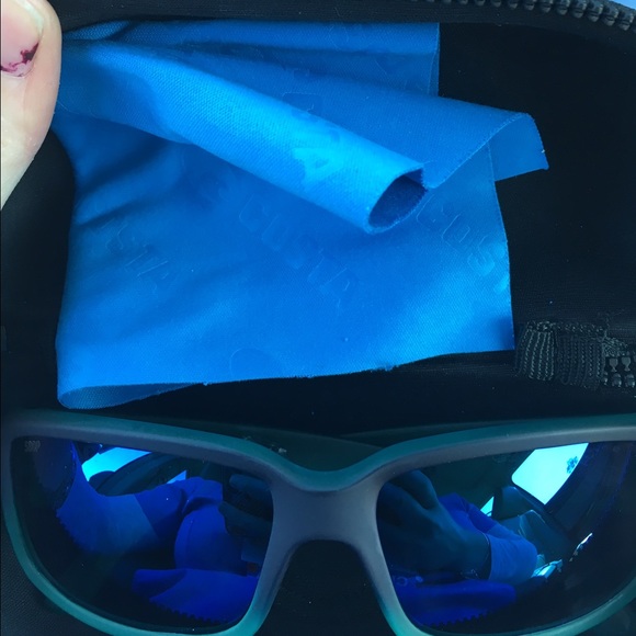 Costa Sunglasses - Picture 3 of 3