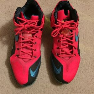 Nike LeBron 11 Elite - Heroes Collection