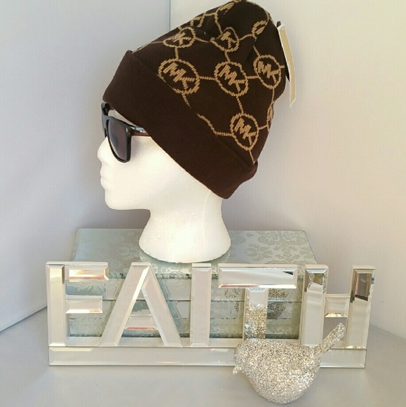 Michael Kors Accessories - 🚨LAST DAY🚨Michael Kors BEANIE