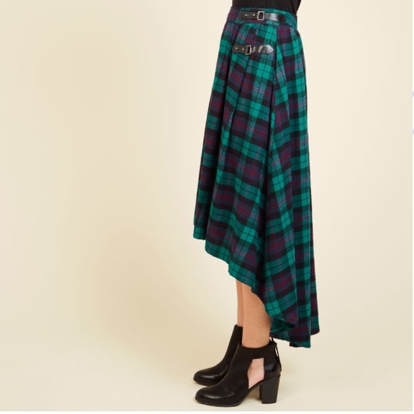 ModCloth Dresses & Skirts - Plaid hi-low skirt, modcloth 🎉HOST PICK!🎉
