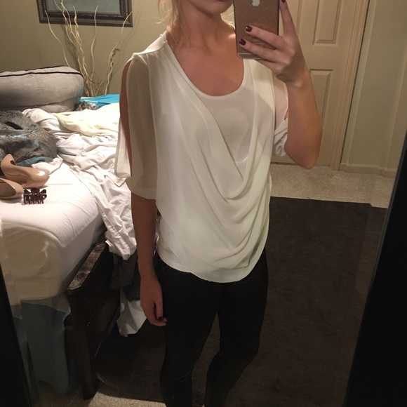 Cute white blouse ✨