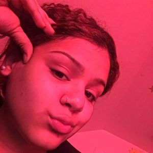 Meet your Posher, Alia