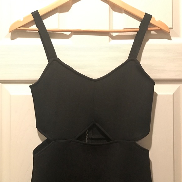 H&M Dresses & Skirts - H&M Bodycon Mini Dress