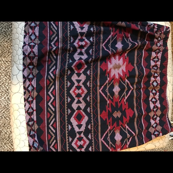 Body con skirts. Set of 4 small in size, worn once - Picture 3 of 4