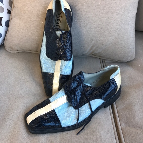 ❗️SALE❗️ Sweet Oxfords! 👓 👞 ✨